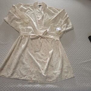 Kaari Blue‎ Intimates Womens Pink White Short Satin Robe Size L/XL New